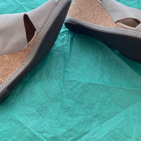 Sandals - Picture 4 of 6